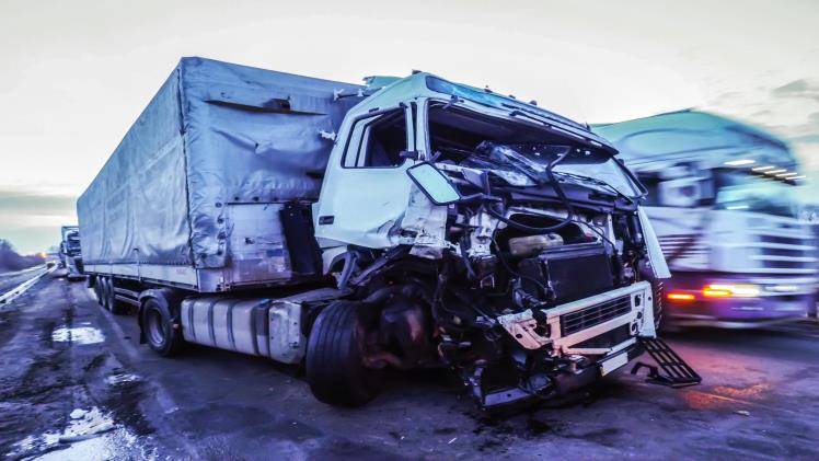 How to deal with parties responsible for a truck accident
